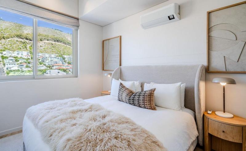 2 Bedroom Property for Sale in Sea Point Western Cape